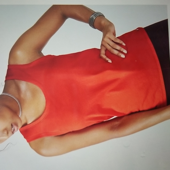 Fabletics Mariela Tank Color: Scarlet XL NWT Open Back with Tie - Picture 2 of 11